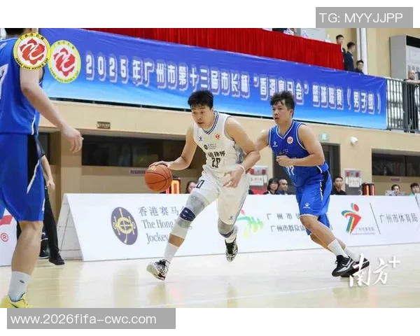 章篮球的魅力与技巧探讨如何在赛场上提升个人表现与团队合作能力 章篮球的魅力与技巧探讨如何在赛场上提升个人表现与团队合作能力