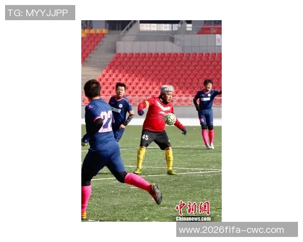 足球冠军杯联赛激战正酣各队争夺荣耀与梦想的巅峰对决